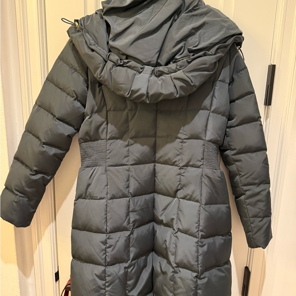 Cole Haan Signature Charcoal Puffer Coat - Picture 4 of 4